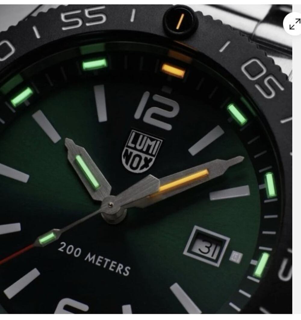 Luminox Pacific Diver Green Dial Tritium Stainless Mens 44mm SWISS Watch XS.3137